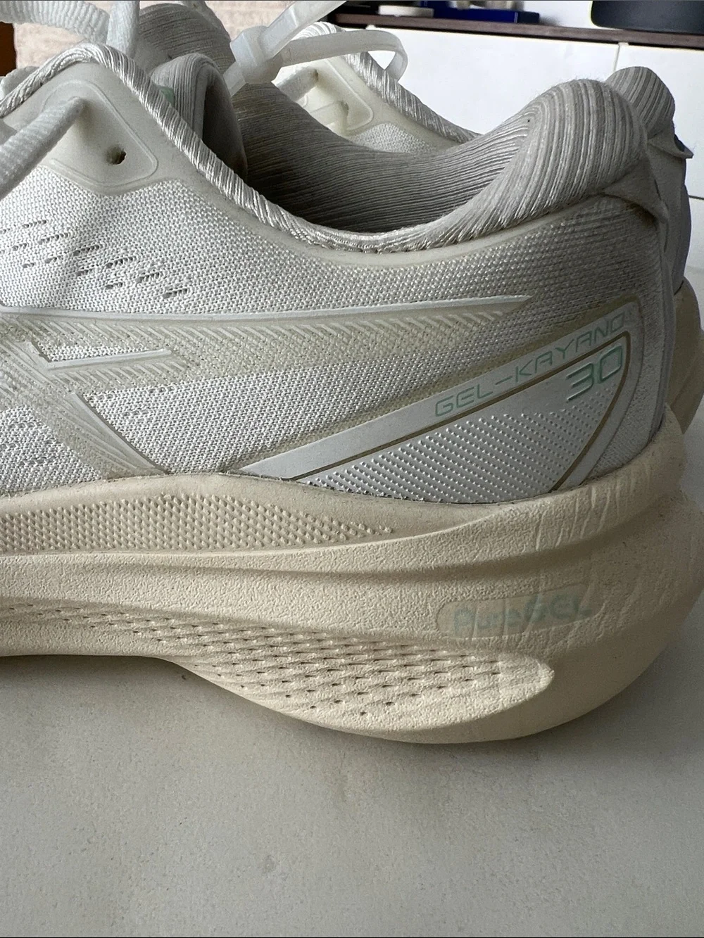 Asics Gel Kayano 30 White / White Running Shoes Men's 8.5